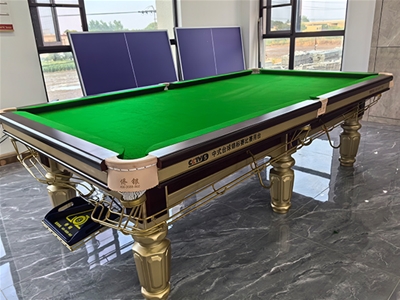 中八台球桌
